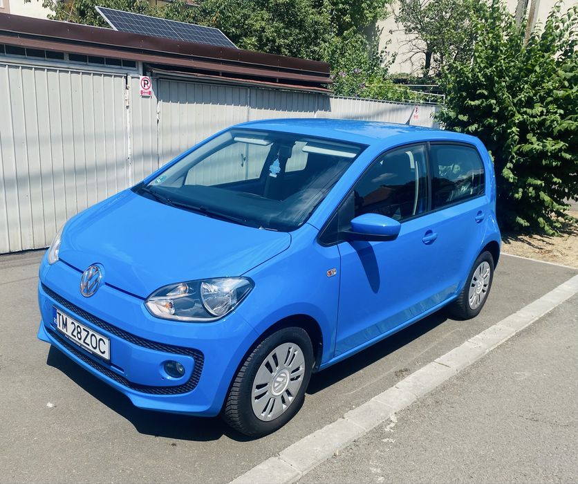 VOLKSWAGEN Up