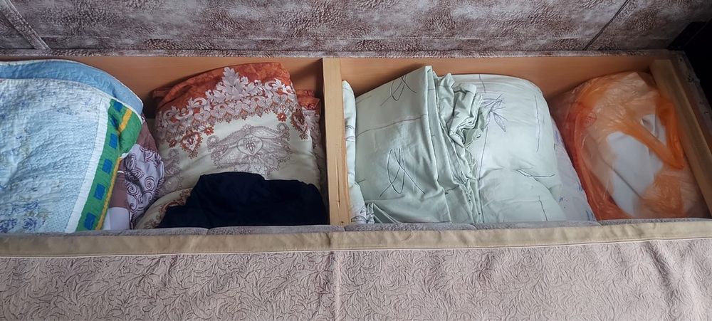 Продается диван 2 + 1 (диван, софа и кресло)