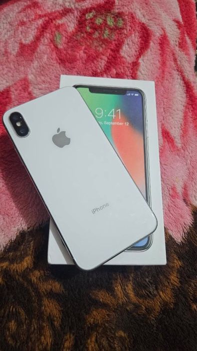 Iphone x hech qayeri almashmagan