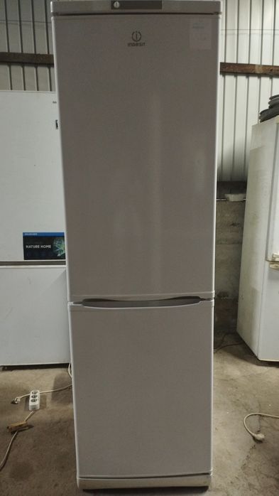 Холодильники Б/У 35 000 тг