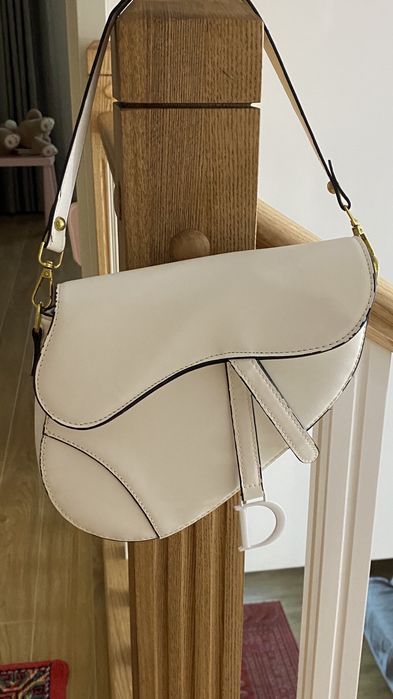 Сумка Dior состаяние новый