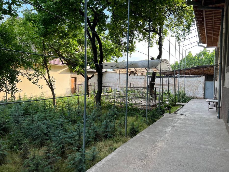 13 sotix hovli sotiladi