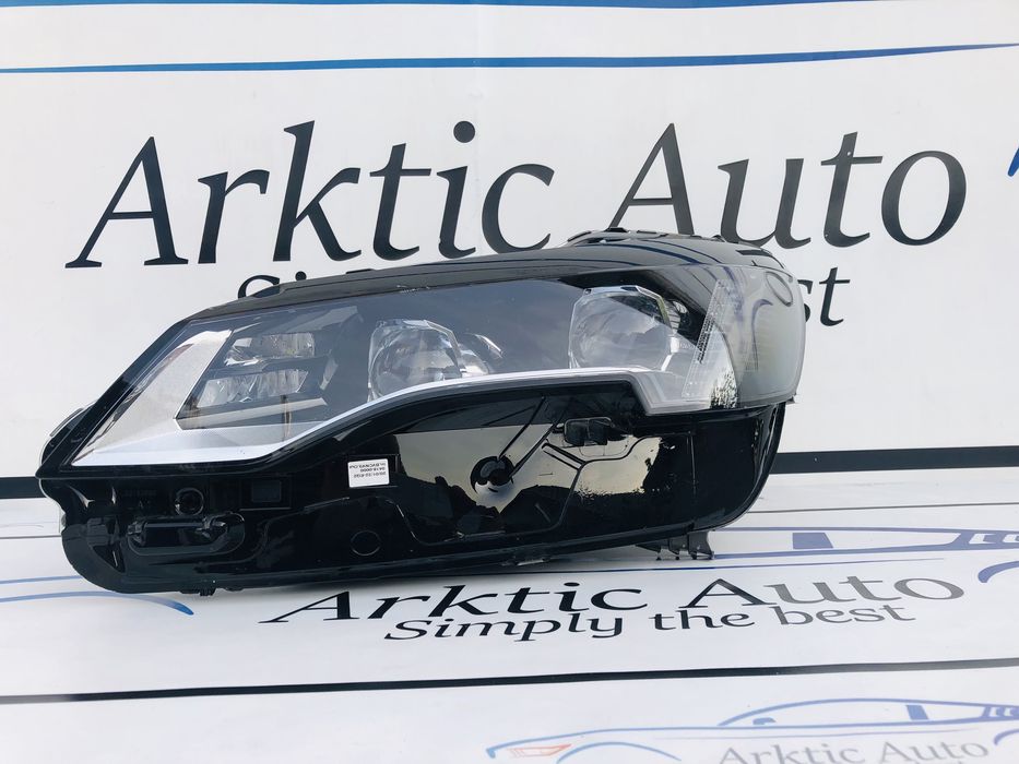 Far stânga Full Led Peugeot 3008/5008  după 2020 cod 9836230680