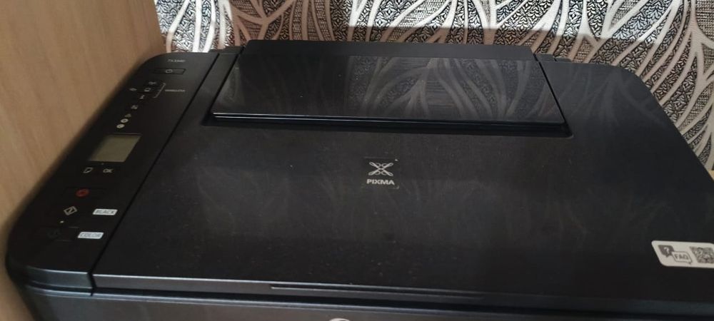Продам принтер цветной