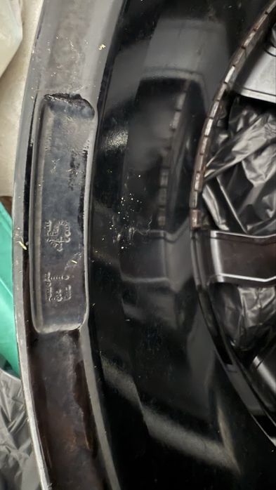 Vand jante Dezent R19 ca noi se potrivesc pe Ford, Jaguar, Volvo