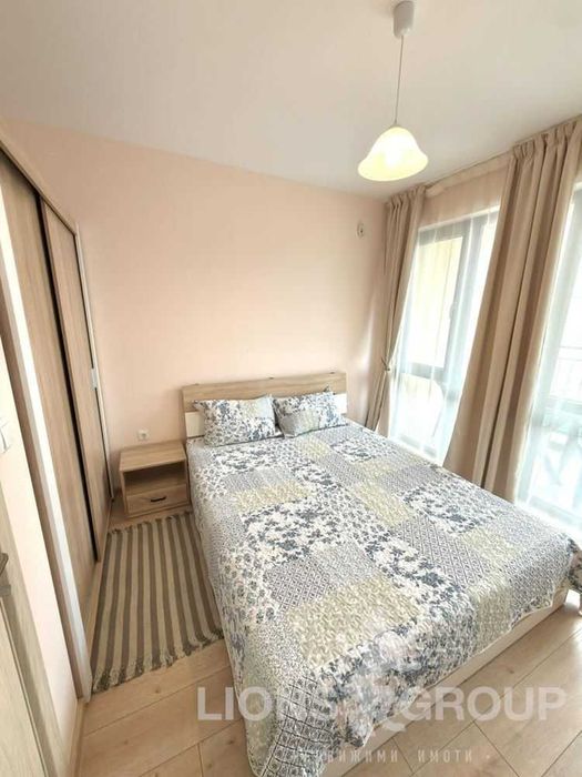 Лайънс груп Ви предлага под наем двустаен апартамент в района на ХЕИ