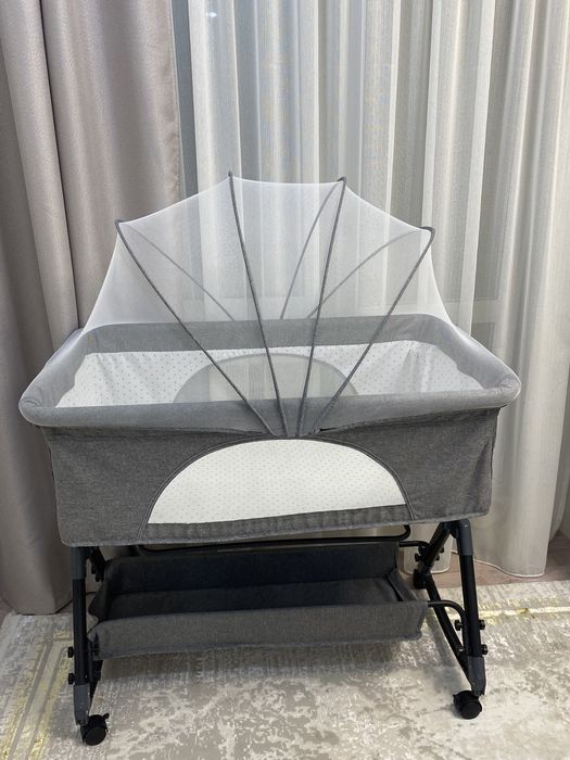 Продам кровать манеж. Новый