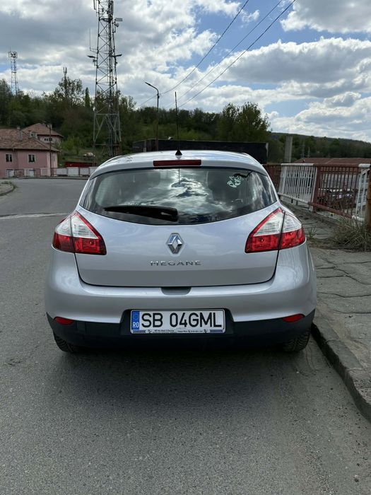 Vand Renault Megane 3 Hatchback 1.6 Benzina