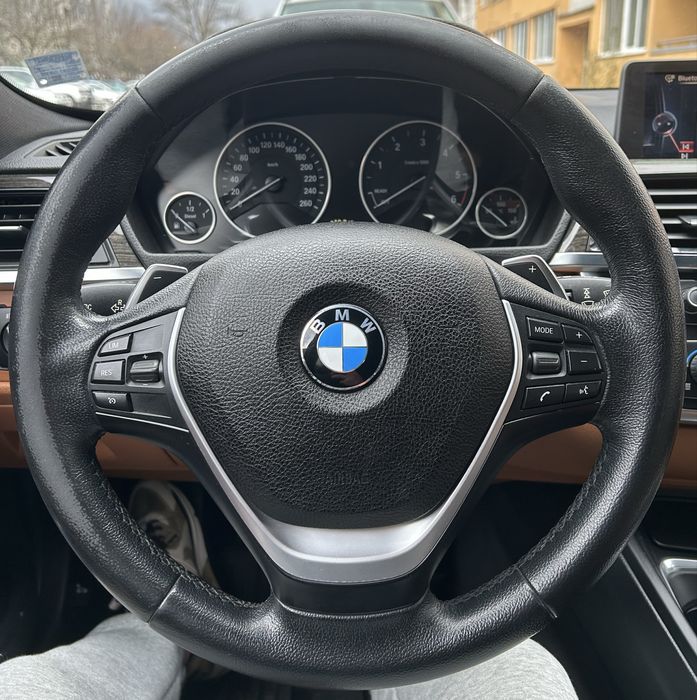 Волан за BMW F30 / F31  с пера и всички копчета