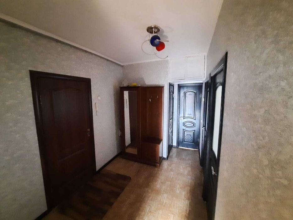 продам 2-х комн квартира в центре города