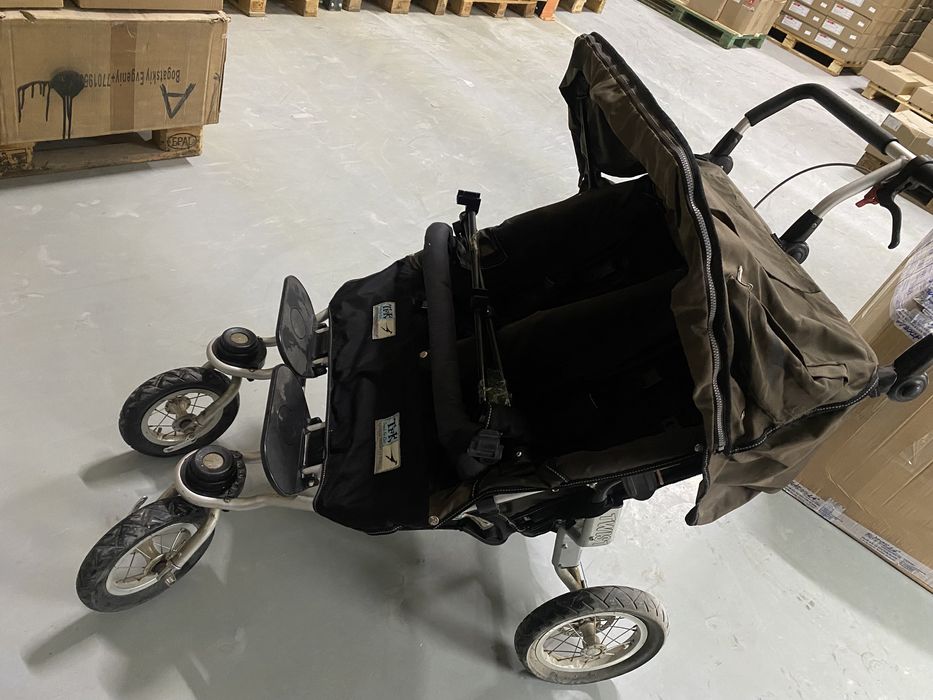 Коляска для двойни