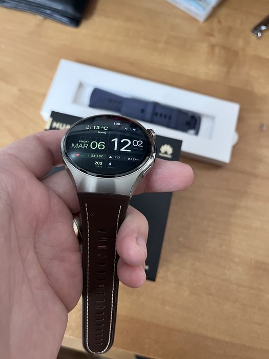 Huawei watch5  46mm titan