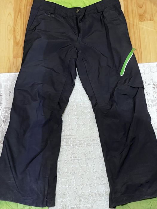 продам горнолыжные штаны с мембраной Burton