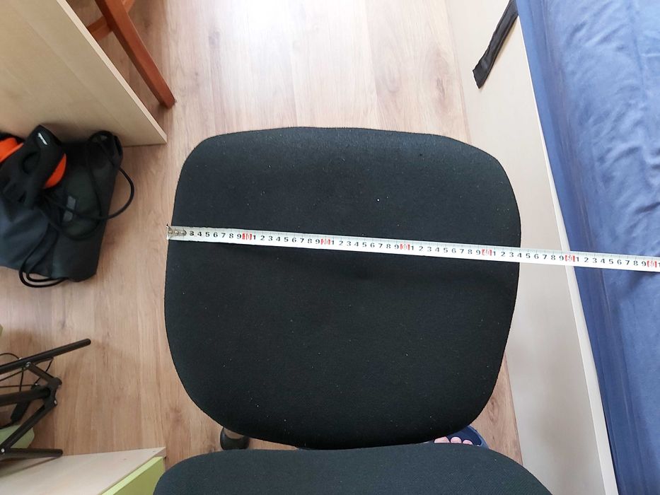 продавам стол Prestige от серията CARMEN-удобен,функционален,въртящ се