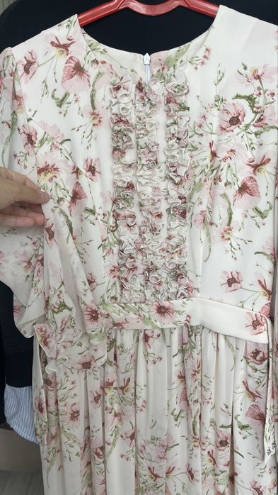 Продаю бешпент и платья