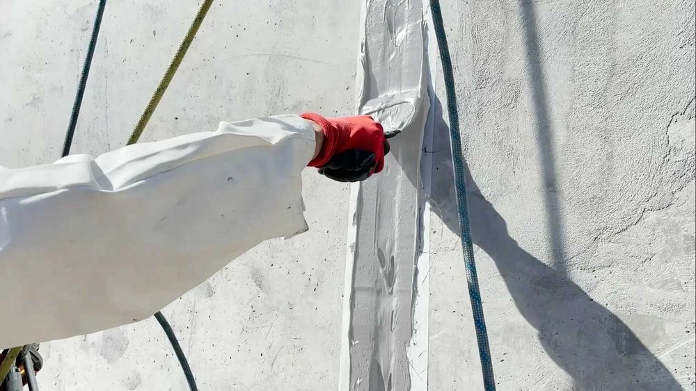 Двухкомпонентный полиуретановый герметик Сазиласт 24 для швов диформ