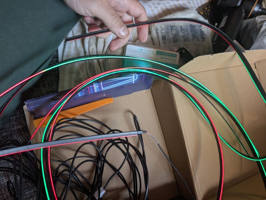 Okazie ‼️ Lumini RGb ambientale cu aplicație !