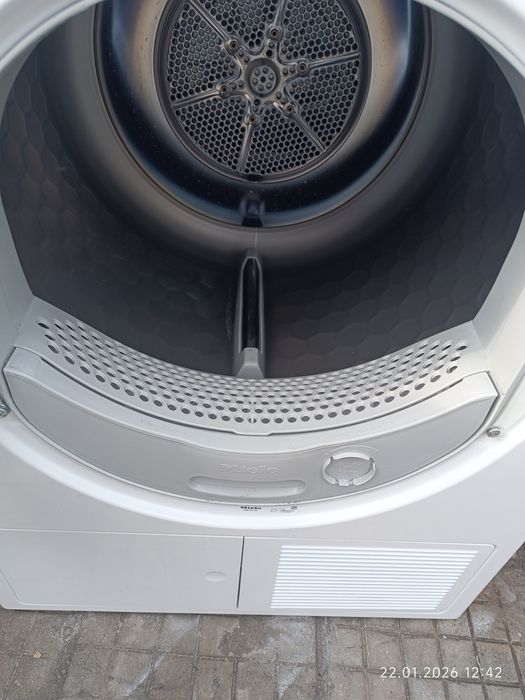 Сушилня miele термопомпа