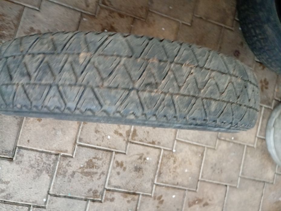 Vând roata rezerva slim jagoar slim