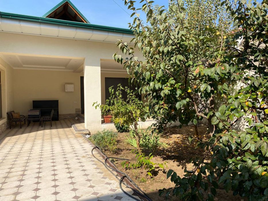 5 соток участка-земли. Первая линия Луначарский. Угловой.