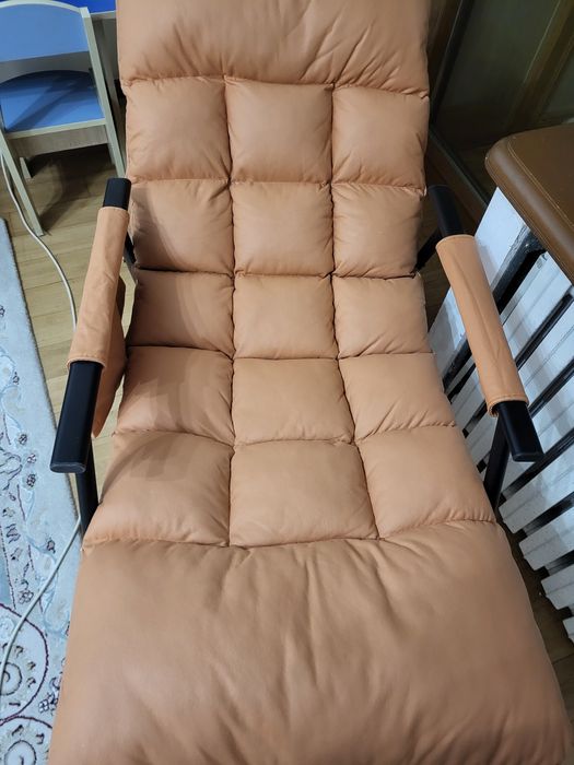 Кресло качалка оранжевое