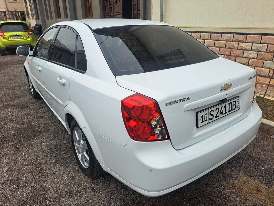 Ласетти 2010 йил механика олди жентра килинган