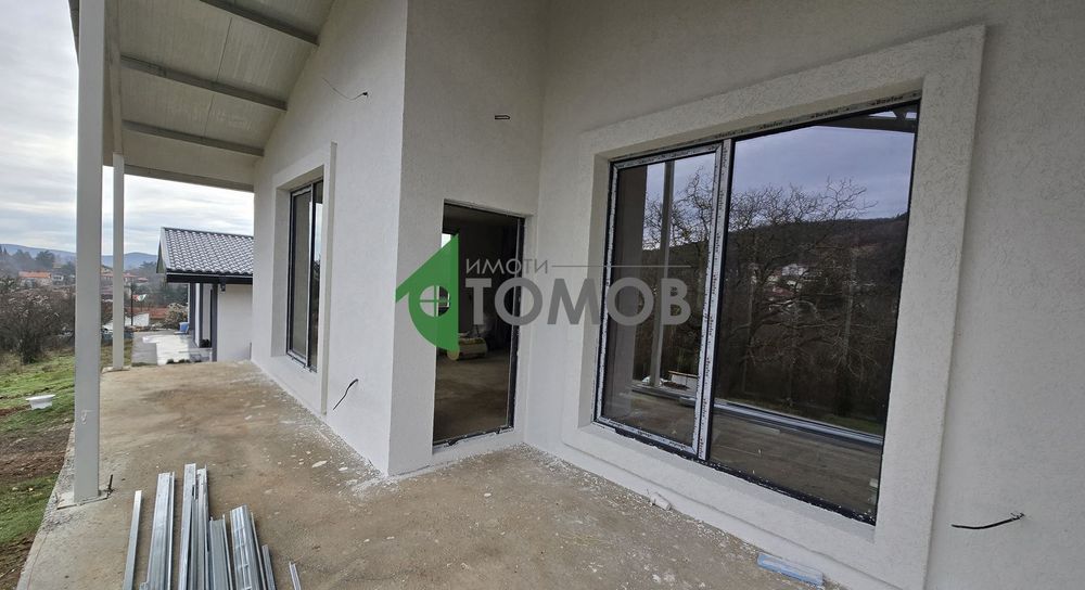 Едноетажна къща с красива гледка в село Борилово