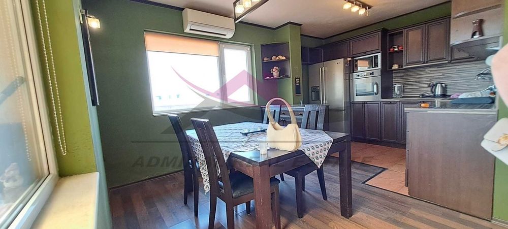 Дава се под наем Тристаен апартамент в Варна, Левски - 120 кв.м за 700 € - Снимка #2