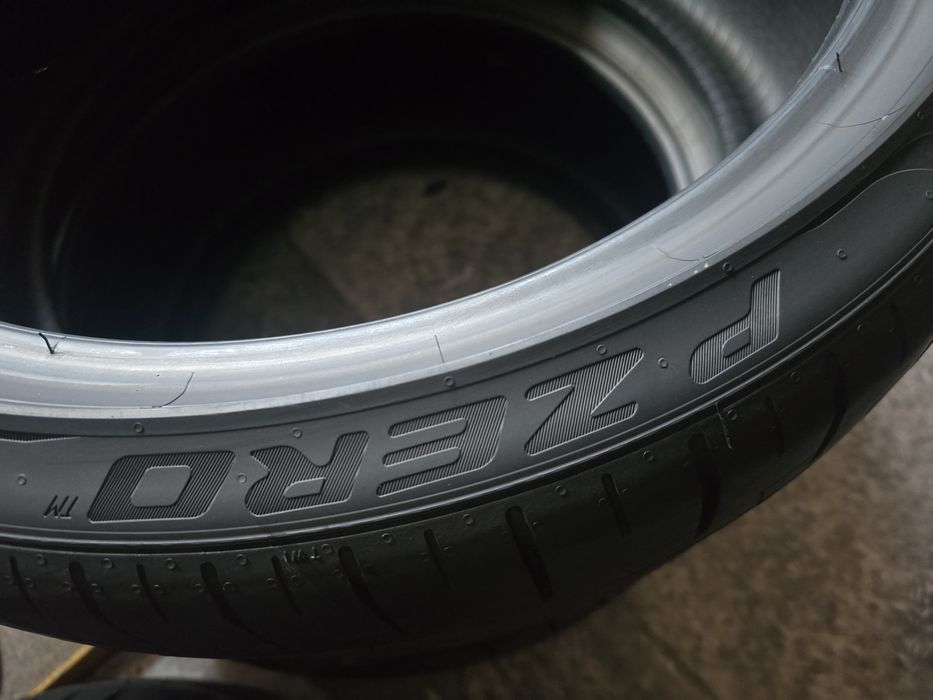 Pirelli 245/35 R19 93Y vară