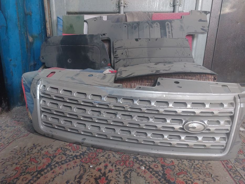 Фары на ренж ровер 2018