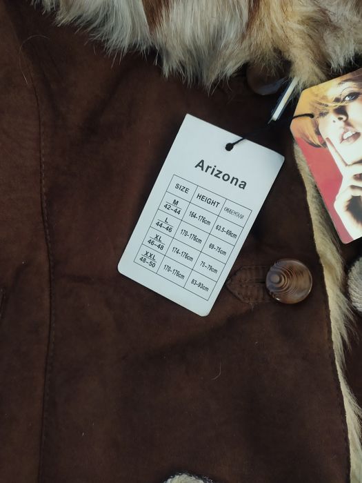 Женская куртка-дубленка