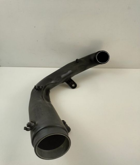 Furtun Tub Intercooler 1K0129654AD Skoda Octavia a 2-a generatie seri