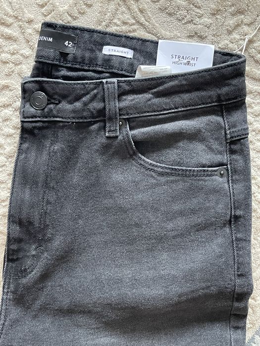 Джинсы женские