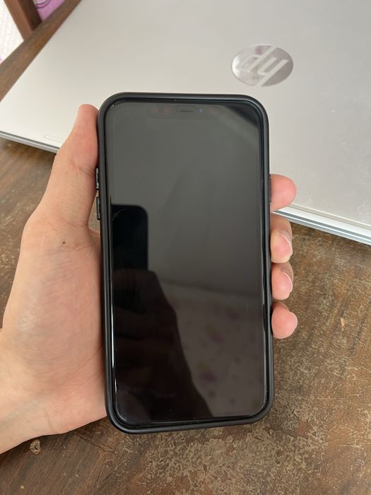 Iphone 11 black ideal