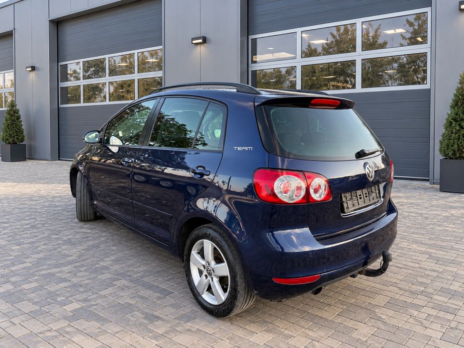 VOLKSWAGEN Golf 2011 — imagine 4