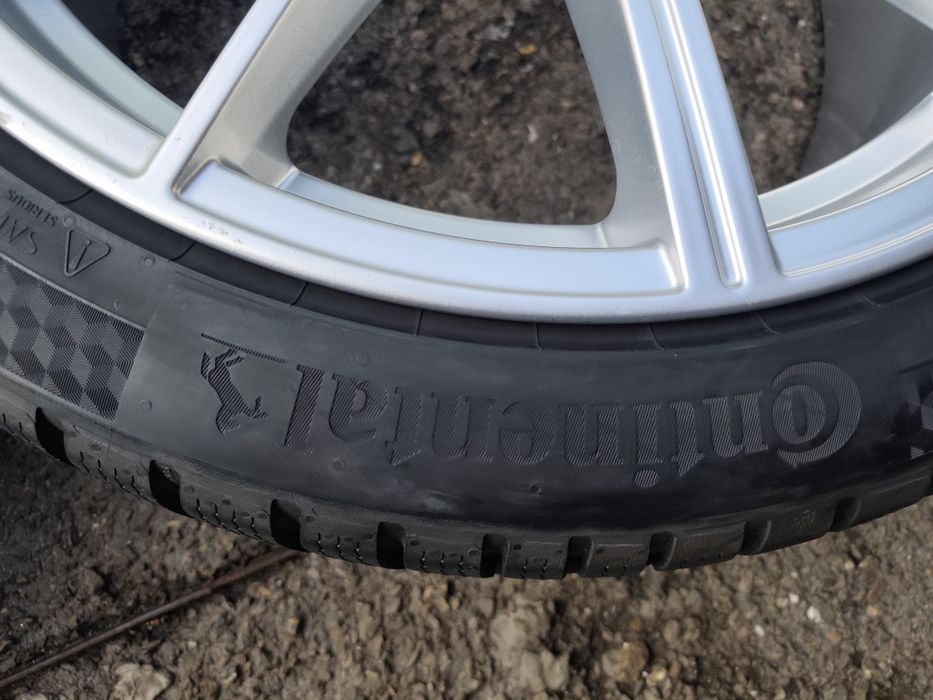 235/40/19" 4бр Continental winter contact ts870p,dot3824,7mm