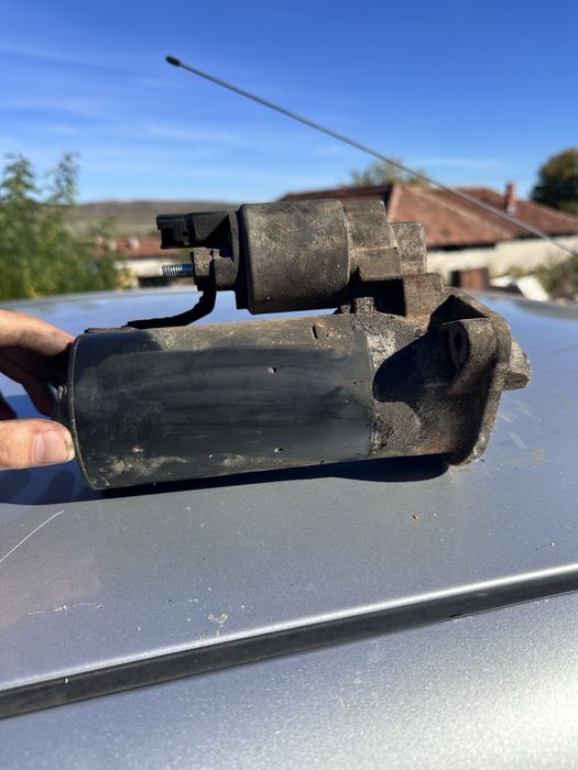 Стартер Toyota Avensis T22 2.0 D4D