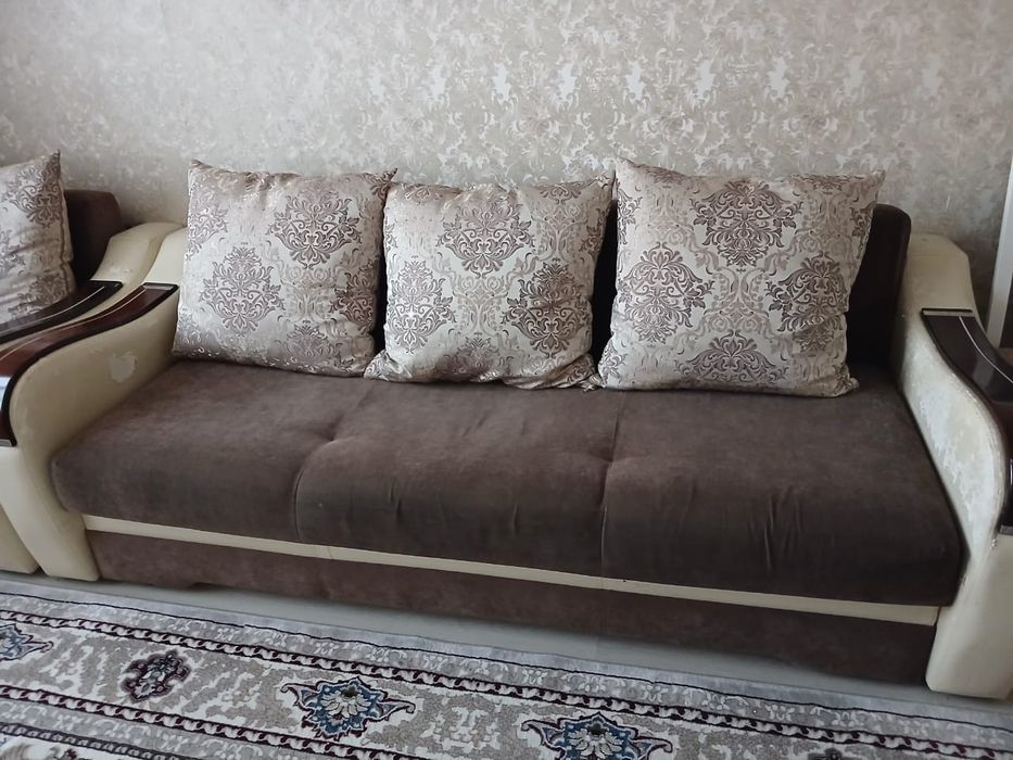 Мягкий уголок диваны