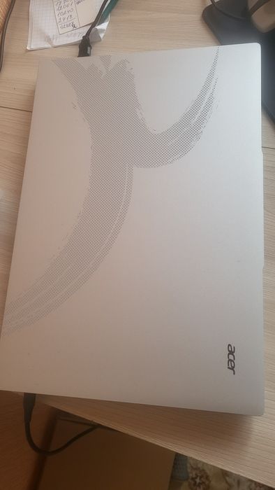 Ноутбук сатылады