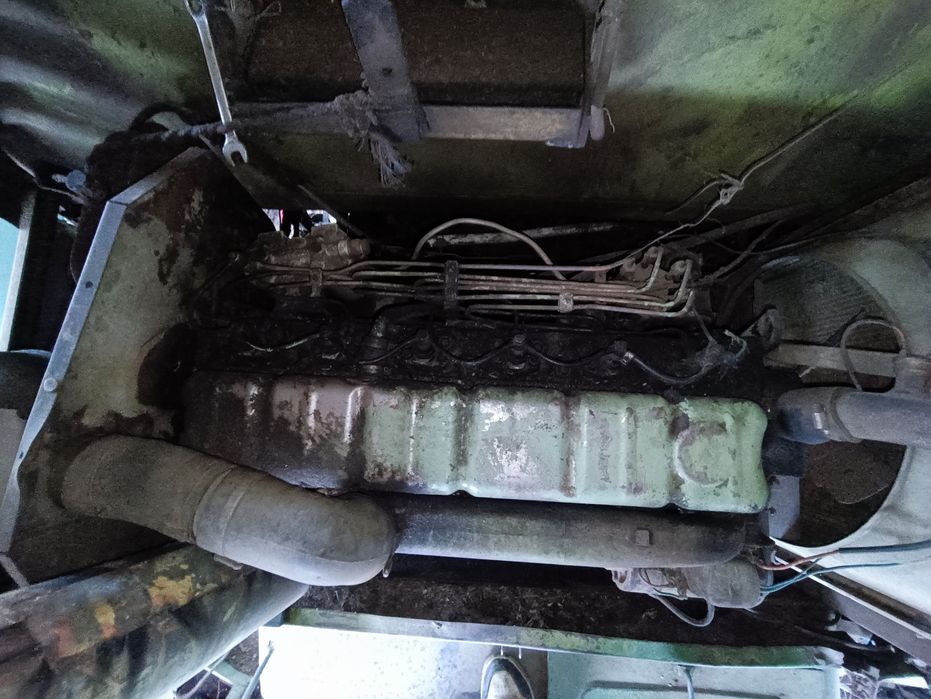 Motor combina Perkins in 6 pistoane de 120 de cai