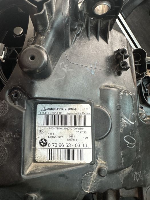 Bmw x3 x4 G01 ляв фар