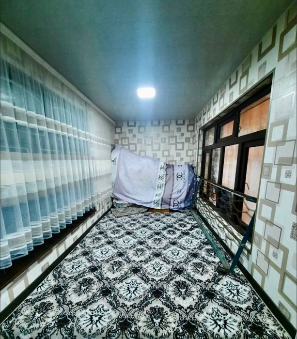 Срочно Продаеться 2-ком квартира городе Чирчике 2-микрарайон Октьябрь