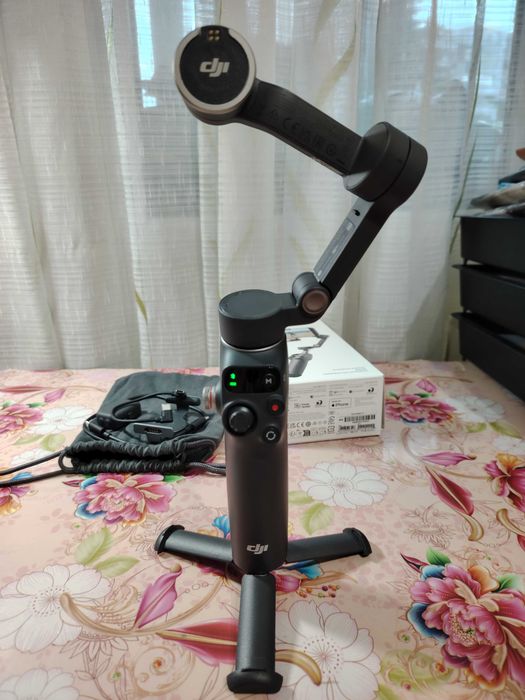 Stabilizator / Gimbal Smartphone DJI Osmo Mobile 7P – Ca Nou / Cutie Completă