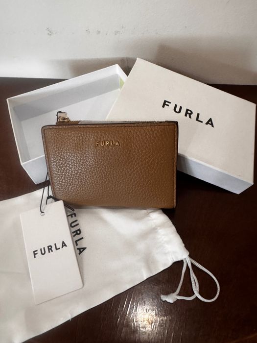 Furla портфейл естествена кожа