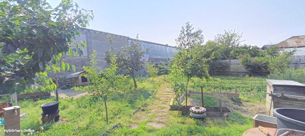 Vand teren 830 mp cu deschidere la strada 22 ml