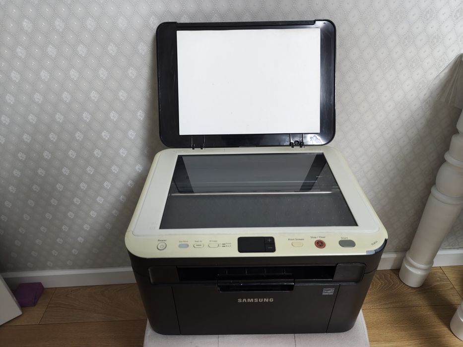 ПРОДАМ Рабочий Лазерный Принтер Samsung SCX 3200