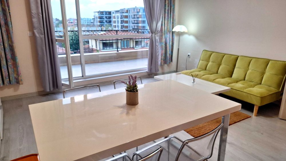 Дава се под наем Двустаен апартамент в Пловдив, Коматевски възел - 72 кв.м за 408 € - Снимка #1