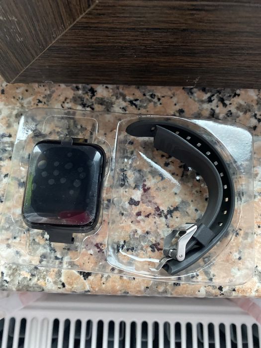 Ceas smart nou in stare foarte buna