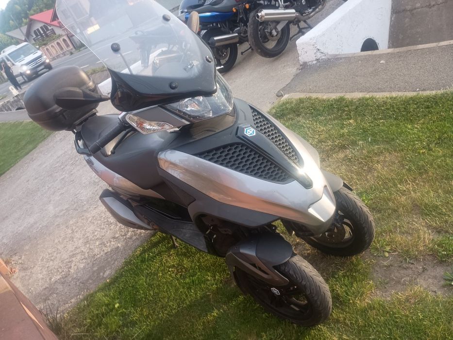 Piaggio.  MP3 300ie