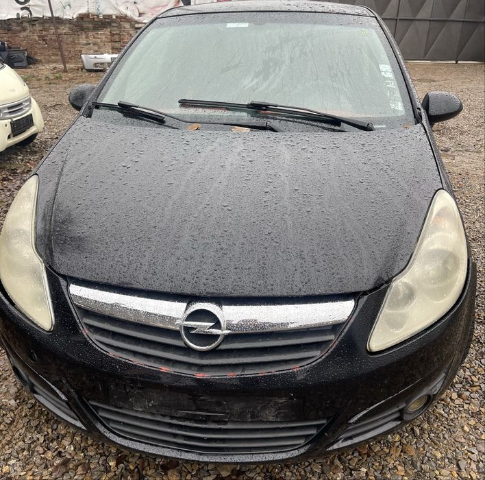 Opel Corsa D на части